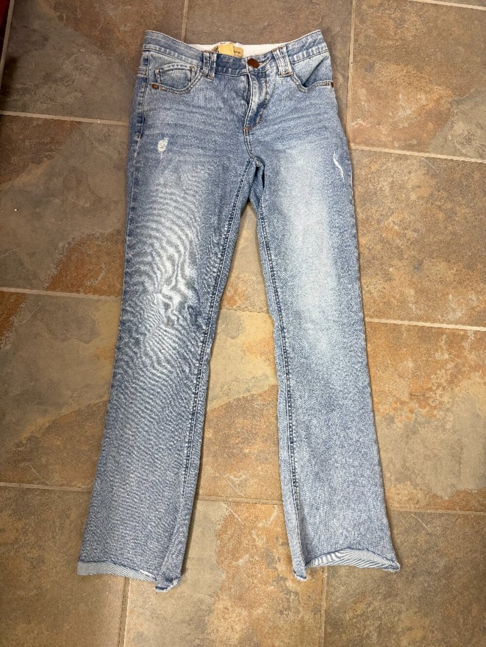 Democracy Ab Technology Jeans Size 4 Light Wash Bootcut Raw Hem Distressed
